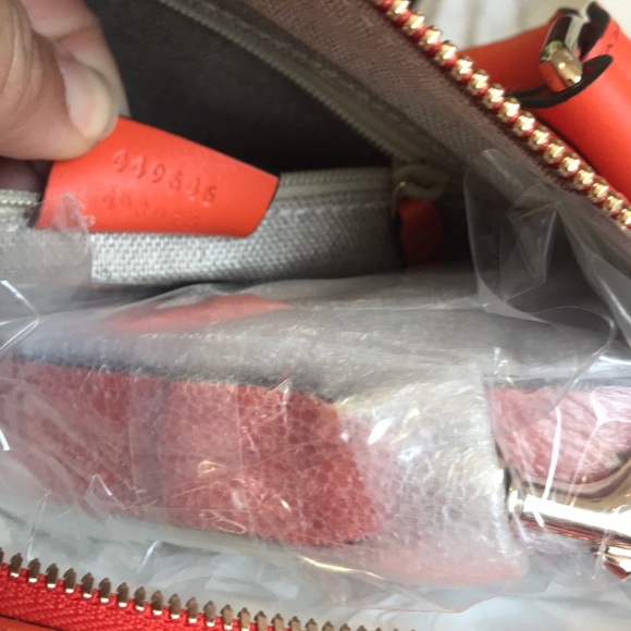 ❤️ SOLD ♥️ New Gucci Leather Bag - Picture 5 of 8